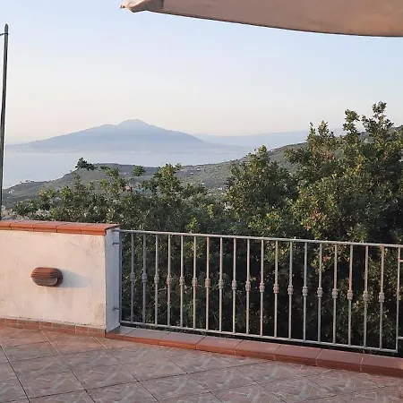 Villa Con Vista Sul Golfo Di Napoli E Isola Di Capri Massa Lubrense Exterior foto