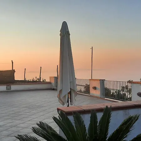 Villa Con Vista Sul Golfo Di Napoli E Isola Di Capri Massa Lubrense Exterior foto