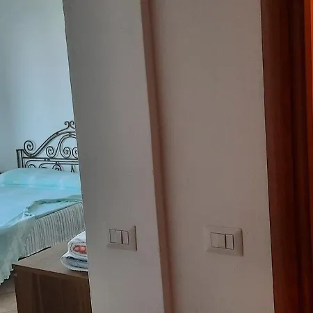 Villa Con Vista Sul Golfo Di Napoli E Isola Di Capri Massa Lubrense Exterior foto
