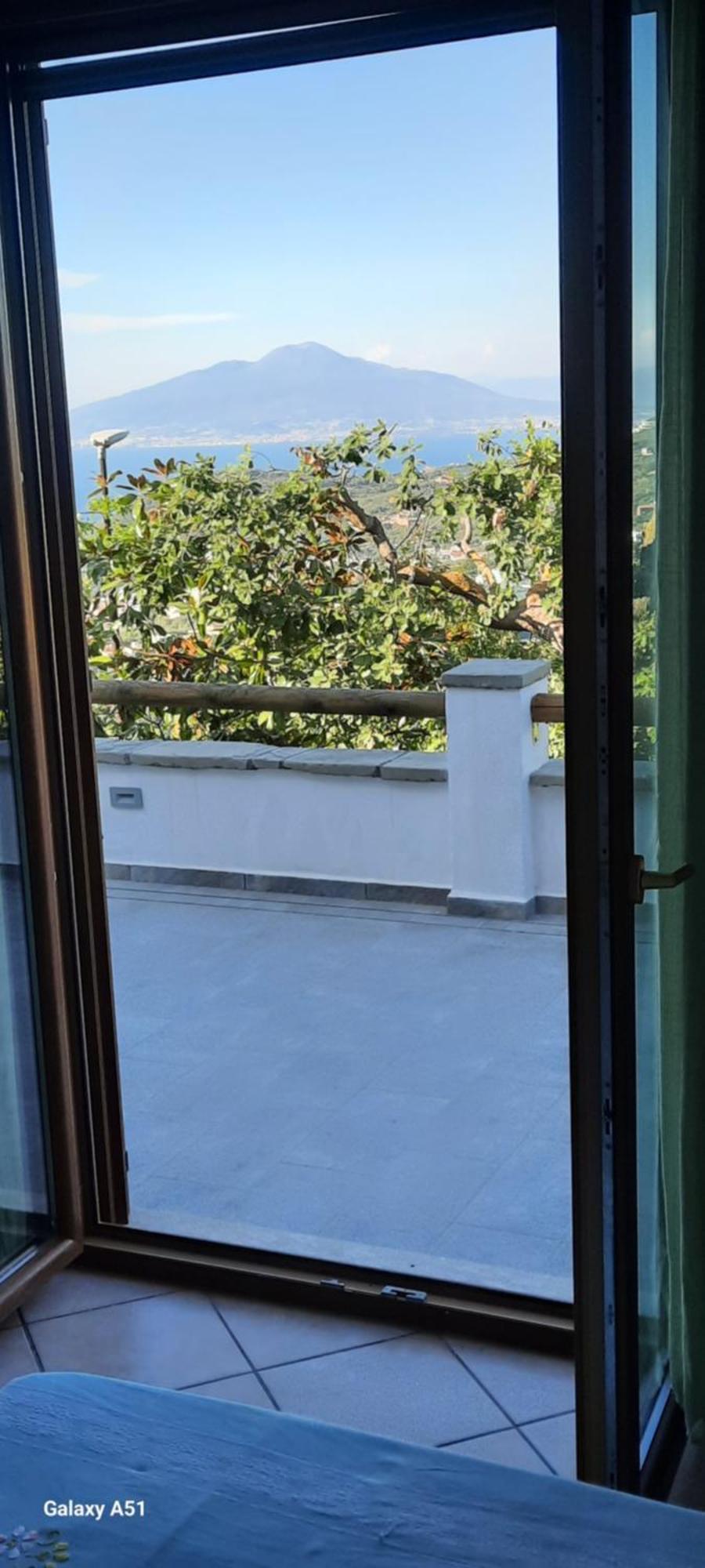Apartment Con Vista Sul Golfo Di Napoli E Isola Di Capri Massa Lubrense